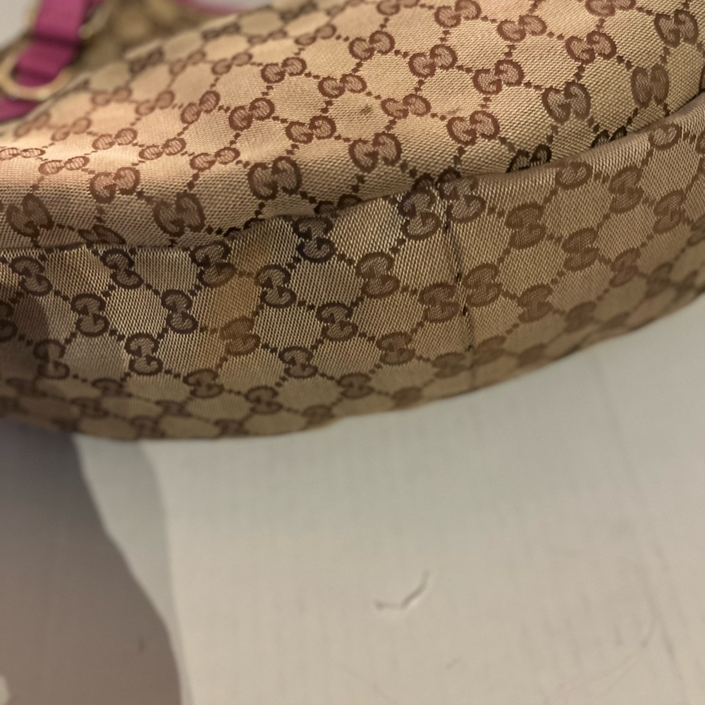 Gucci Bag - Picture 11 of 17